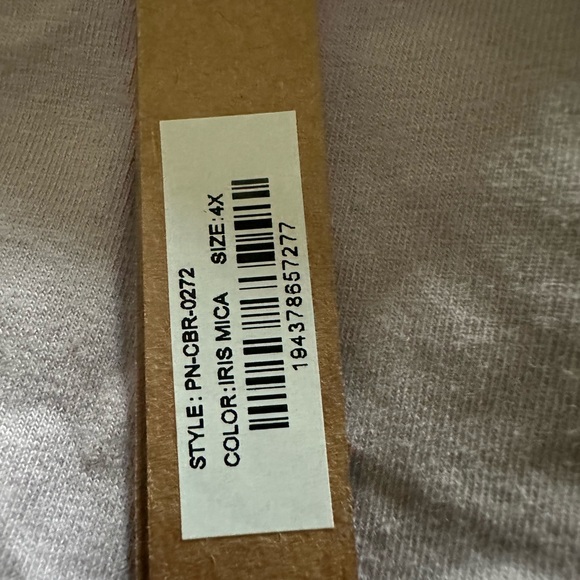 Skims nwt undies - Picture 2 of 4